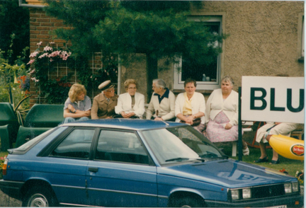 Ersatz-Rentnerbank bei Blumen-Stölting 1988
